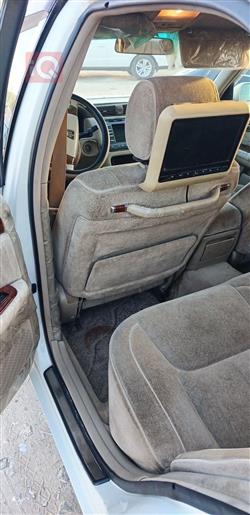 تۆیۆتا کراون